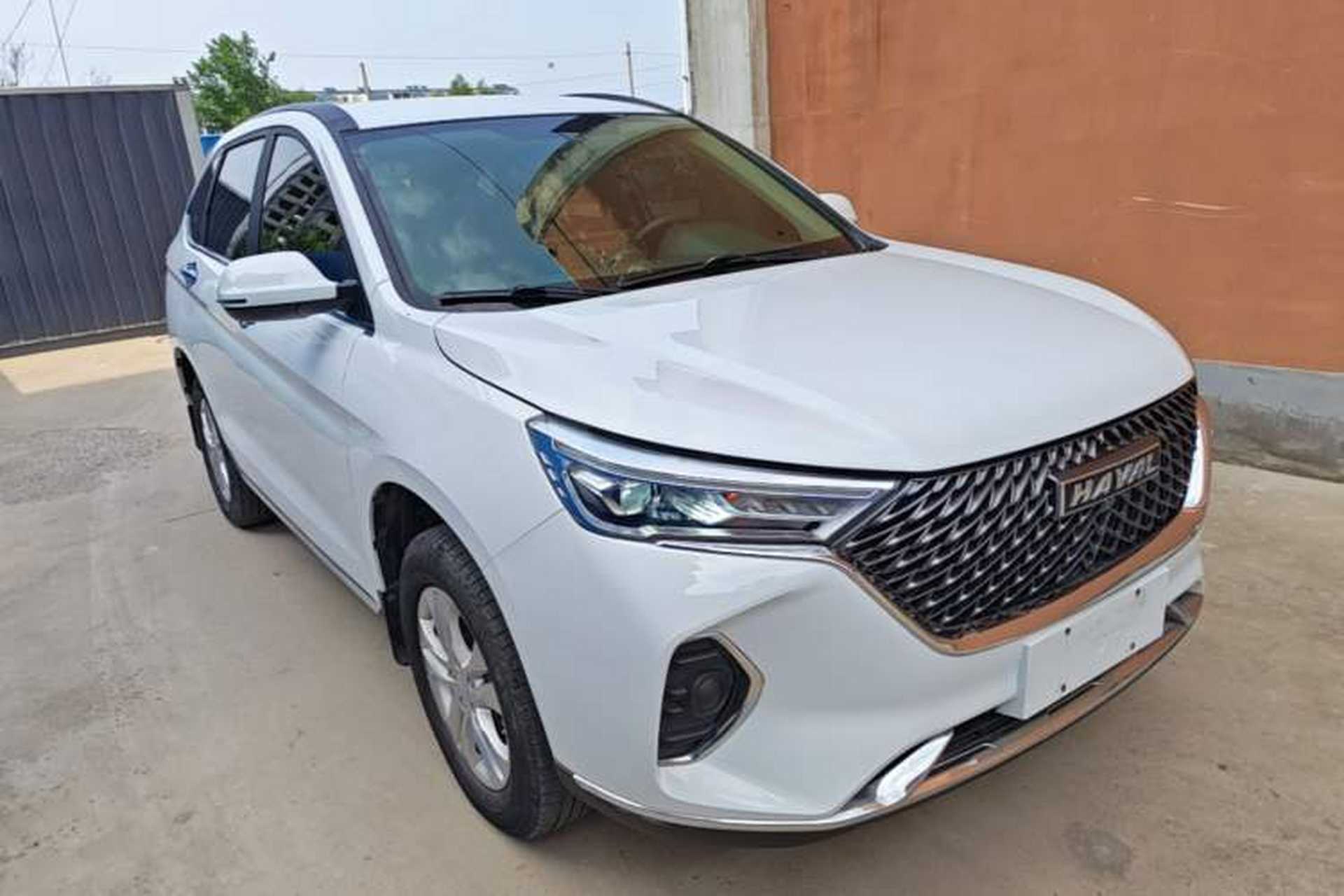 Used Haval M6 2021 PLUS 1.5T Manual Elite Smart Connectivity Model Front Right 45 Deg