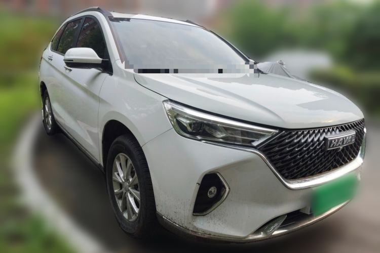 Used Haval M6 2021 PLUS 1.5T Manual Luxury Smart Connectivity Model Front Right 45 Deg
