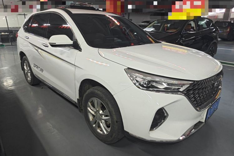 Used Haval M6 2021 PLUS 1.5T DCT Elite Smart Connectivity Model Front Right 45 Deg