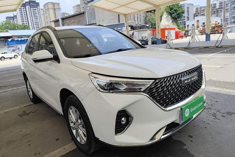 Used Haval M6 2021 PLUS 1.5T DCT Luxury Smart Connectivity Model Front Right 45 Deg