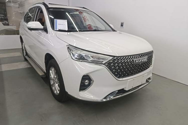 Used Haval M6 2021 PLUS 1.5T DCT Luxury Smart Connectivity Model Front Right 45 Deg