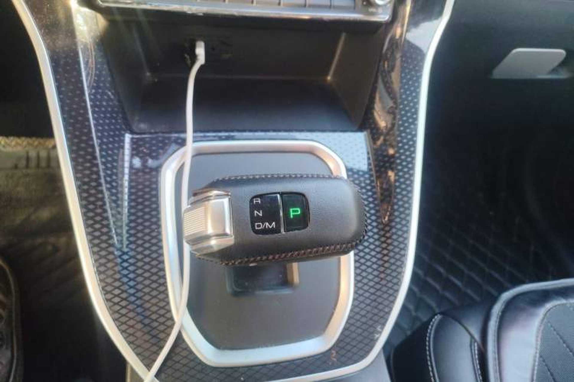 Used Haval M6 2021 PLUS 1.5T DCT Luxury Smart Connectivity Model Gear Lever