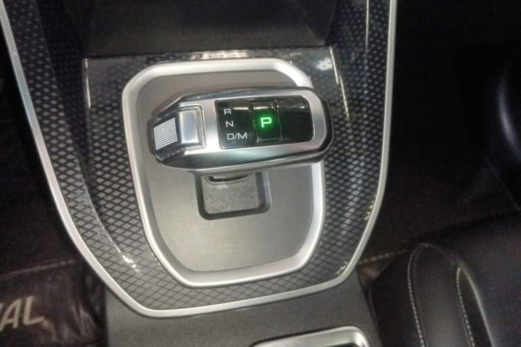 Used Haval M6 2021 PLUS 1.5T DCT Luxury Smart Connectivity Model Gear Lever