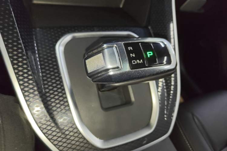 Used Haval M6 2021 PLUS 1.5T DCT Comfort Edition Gear Lever