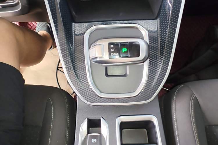 Used Haval M6 2021 PLUS 1.5T DCT Elite Smart Connectivity Model Gear Lever