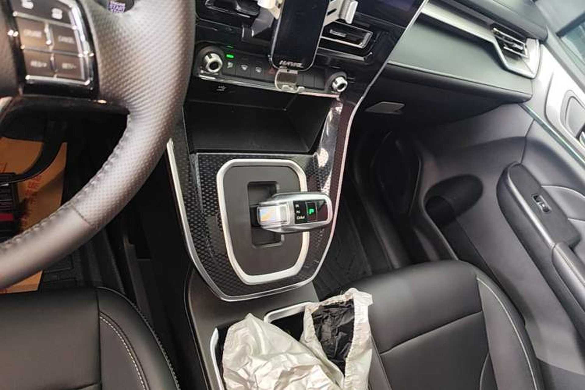 Used Haval M6 2021 PLUS 1.5T DCT Luxury Smart Connectivity Model Gear Lever