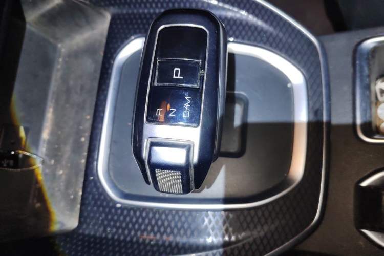 Used Haval M6 2021 PLUS 1.5T DCT Luxury Smart Connectivity Model Gear Lever