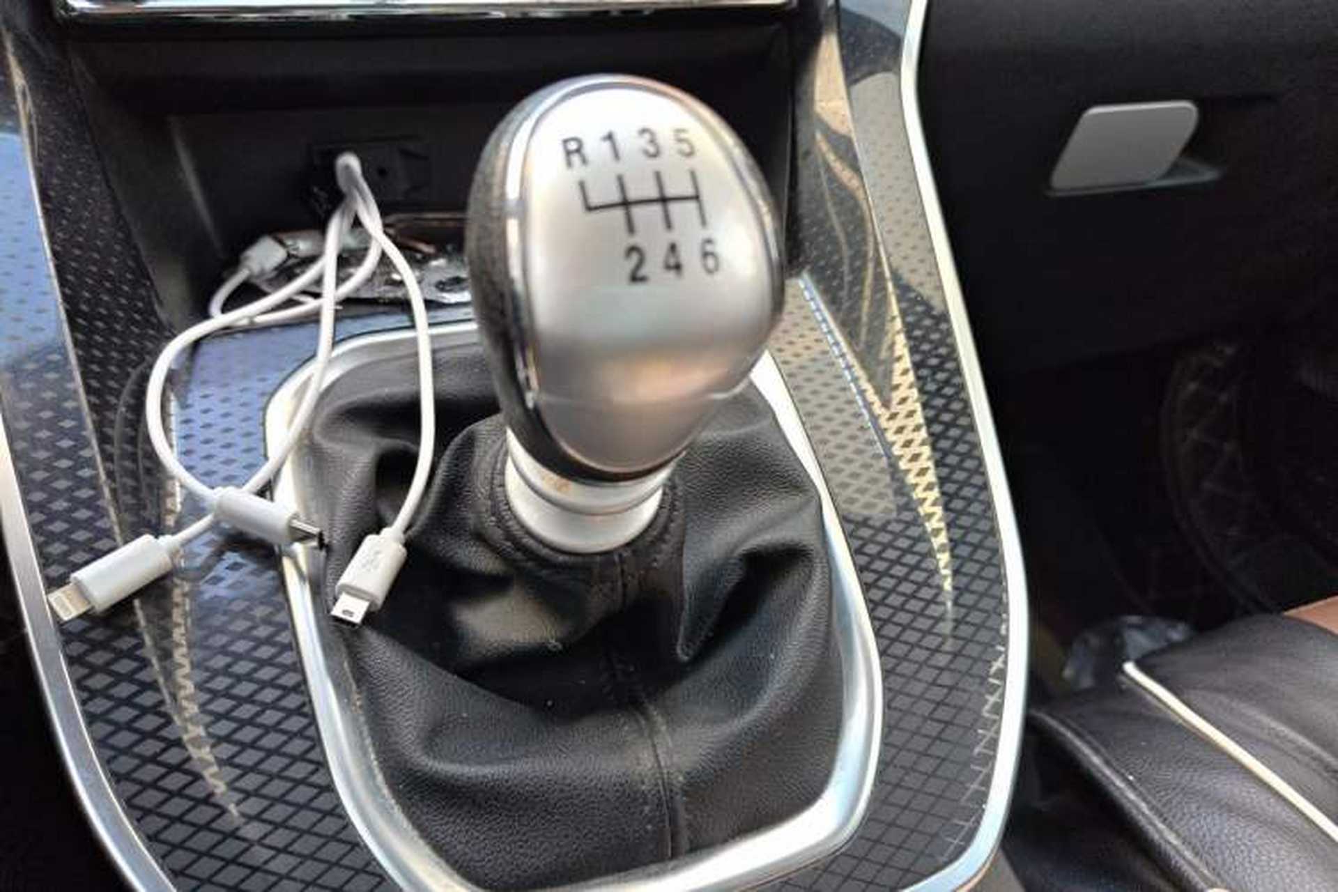 Used Haval M6 2021 PLUS 1.5T Manual Elite Smart Connectivity Model Gear Lever