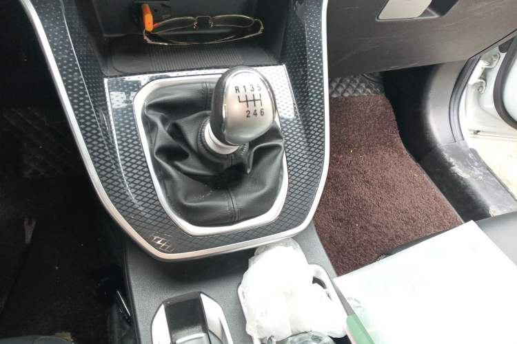 Used Haval M6 2021 PLUS 1.5T Manual Comfort Model Gear Lever