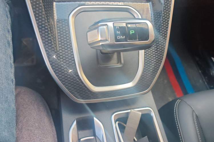 Used Haval M6 2021 PLUS 1.5T DCT Luxury Smart Connectivity Model Gear Lever