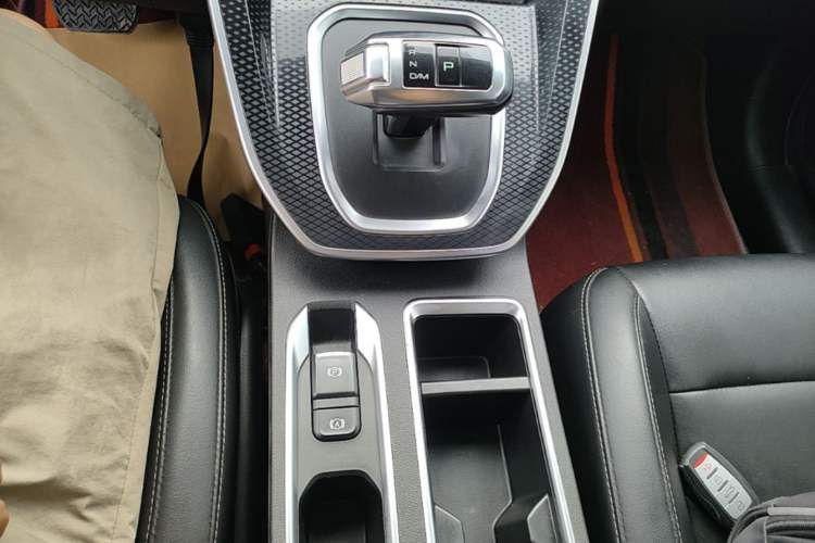 Used Haval M6 2021 PLUS 1.5T DCT Luxury Smart Connectivity Model Gear Lever