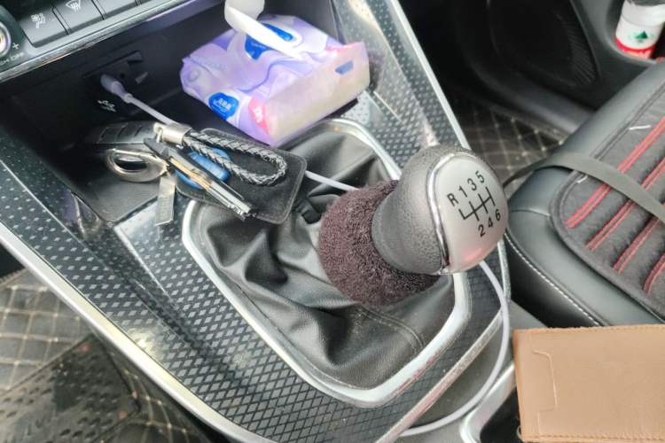 Used Haval M6 2021 PLUS 1.5T Manual Luxury Smart Connectivity Model Gear Lever