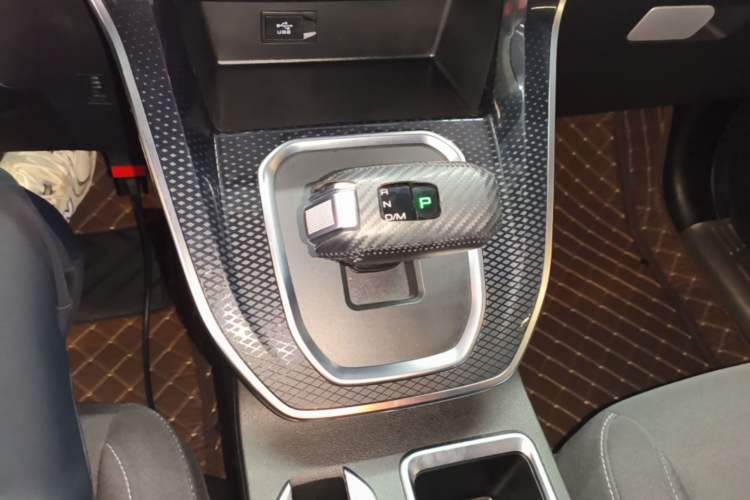 Used Haval M6 2021 PLUS 1.5T DCT Elite Smart Connectivity Model Gear Lever