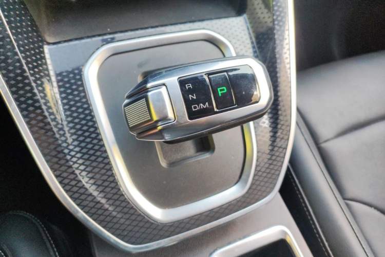 Used Haval M6 2021 PLUS 1.5T DCT Luxury Smart Connectivity Model Gear Lever