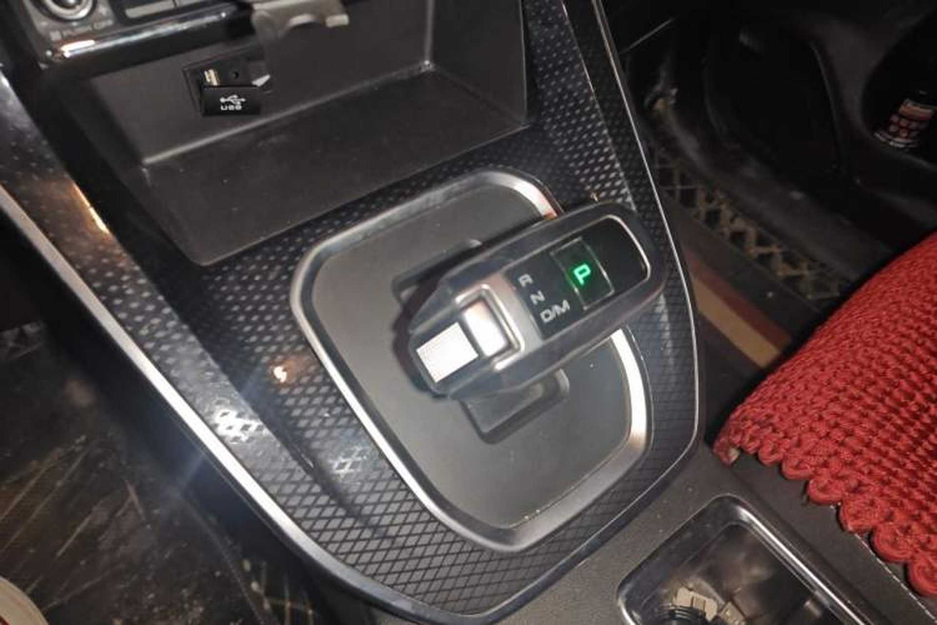 Used Haval M6 2021 PLUS 1.5T DCT Elite Smart Connectivity Model Gear Lever