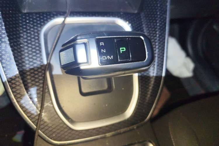 Used Haval M6 2021 PLUS 1.5T DCT Elite Smart Connectivity Model Gear Lever