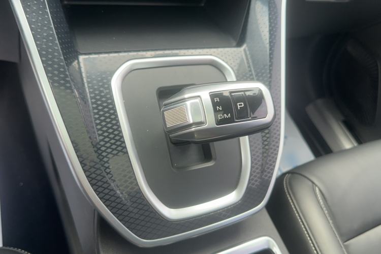 Used Haval M6 2021 PLUS 1.5T DCT Comfort Edition Gear Lever