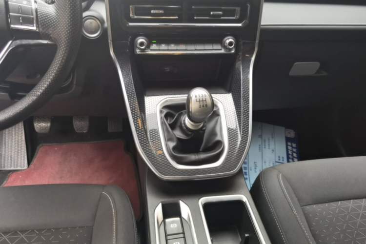 Used Haval M6 2021 PLUS 1.5T Manual Elite Smart Connectivity Model Gear Lever