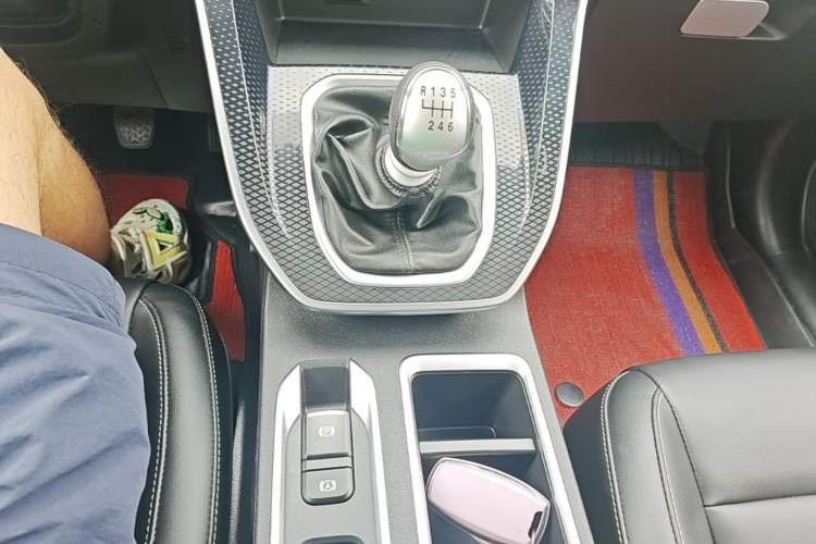 Used Haval M6 2021 PLUS 1.5T Manual Luxury Smart Connectivity Model Gear Lever
