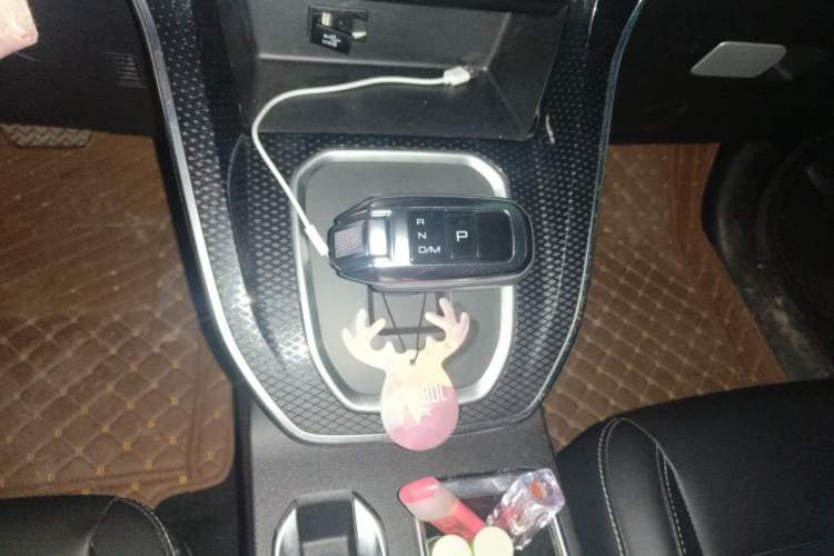 Used Haval M6 2021 PLUS 1.5T DCT Luxury Smart Connectivity Model Gear Lever