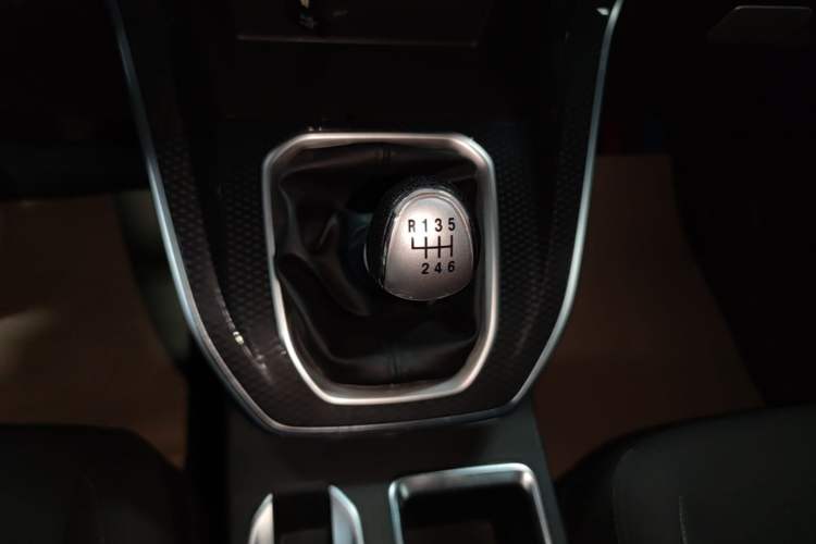 Used Haval M6 2021 PLUS 1.5T Manual Elite Smart Connectivity Model Gear Lever