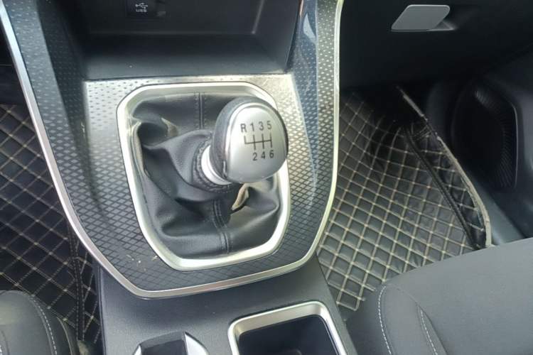 Used Haval M6 2021 PLUS 1.5T Manual Elite Smart Connectivity Model Gear Lever