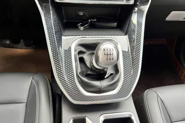 Used Haval M6 2021 PLUS 1.5T Manual Luxury Smart Connectivity Model Gear Lever