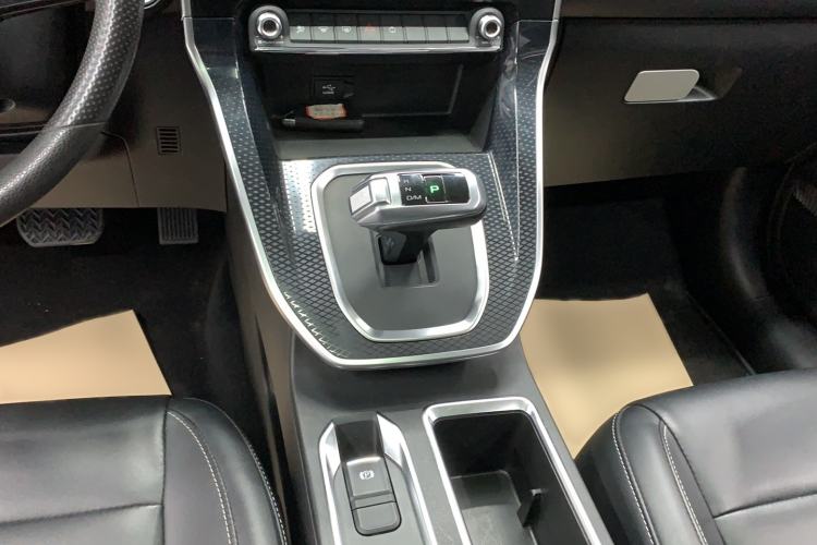 Used Haval M6 2021 PLUS 1.5T DCT Comfort Edition Gear Lever