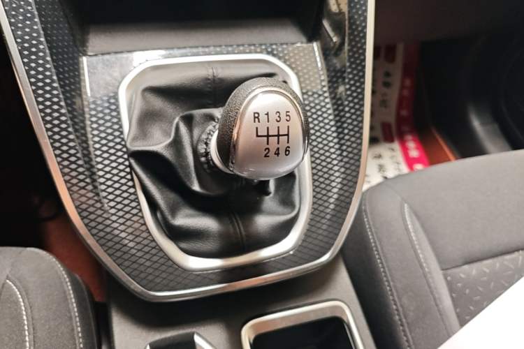 Used Haval M6 2021 PLUS 1.5T Manual Elite Smart Connectivity Model Gear Lever
