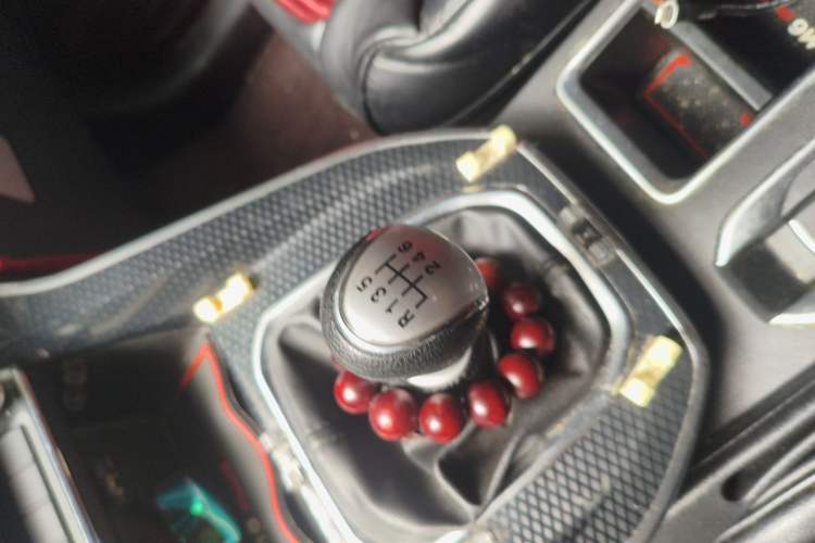 Used Haval M6 2021 PLUS 1.5T Manual Luxury Smart Connectivity Model Gear Lever