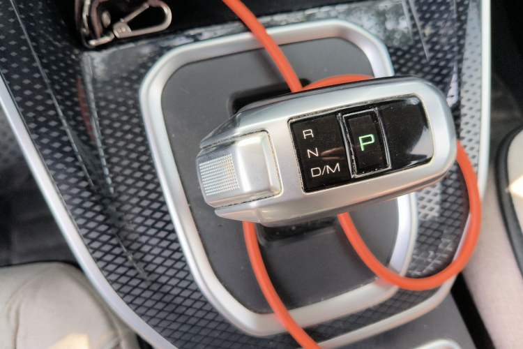 Used Haval M6 2021 PLUS 1.5T DCT Luxury Smart Connectivity Model Gear Lever