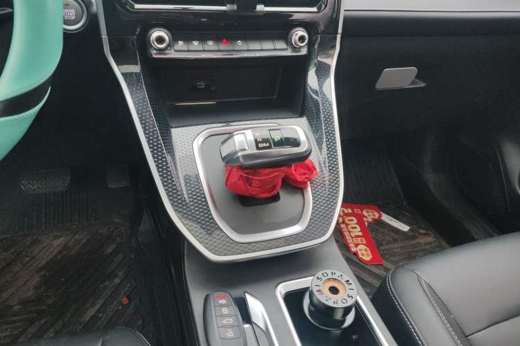 Used Haval M6 2021 PLUS 1.5T DCT Luxury Smart Connectivity Model Gear Lever