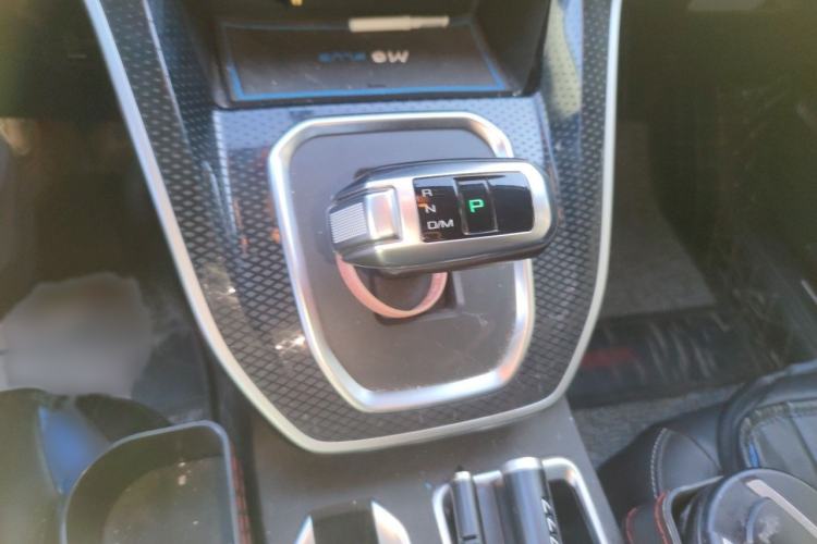Used Haval M6 2021 PLUS 1.5T DCT Luxury Smart Connectivity Model Gear Lever