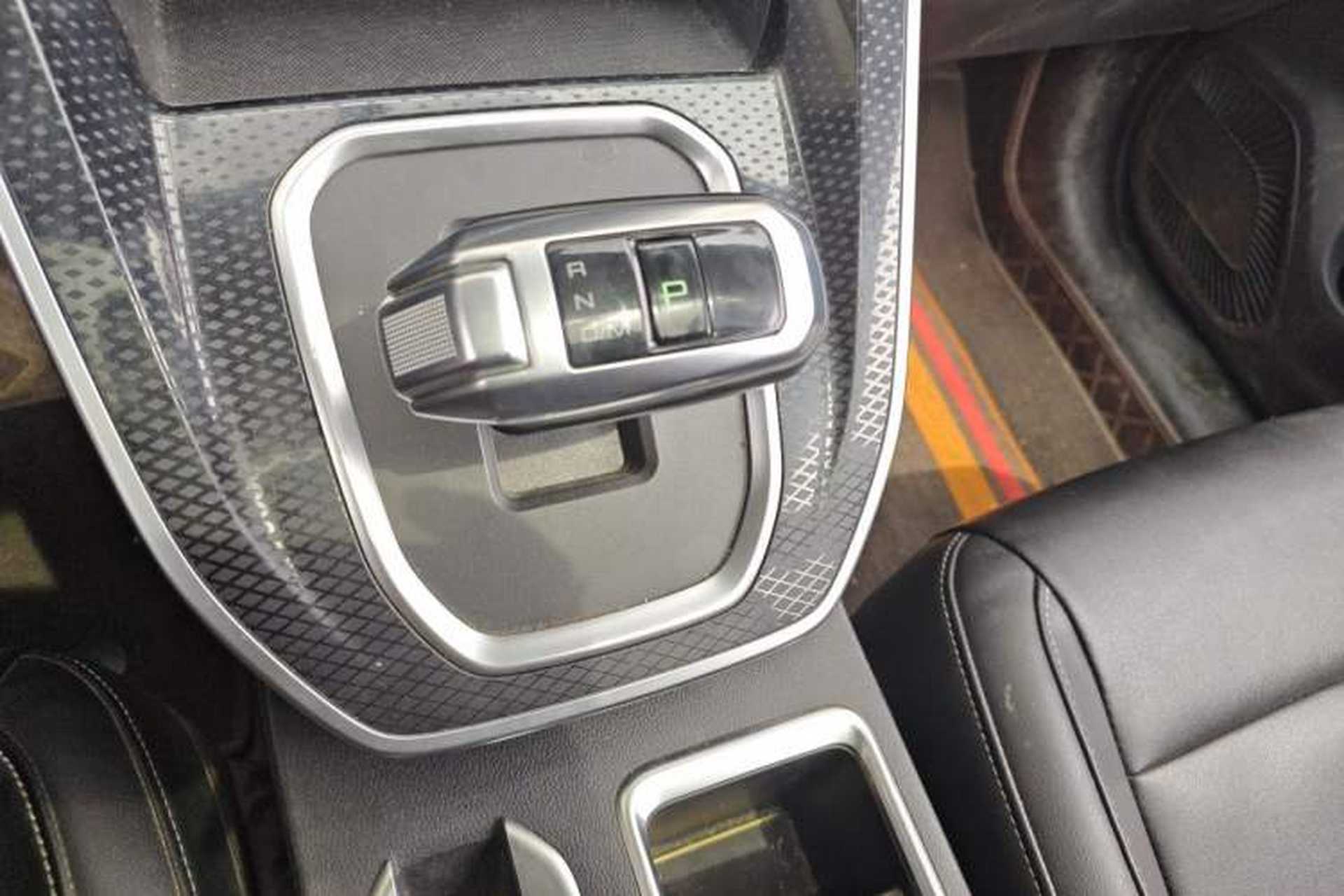Used Haval M6 2021 PLUS 1.5T DCT Comfort Edition Gear Lever