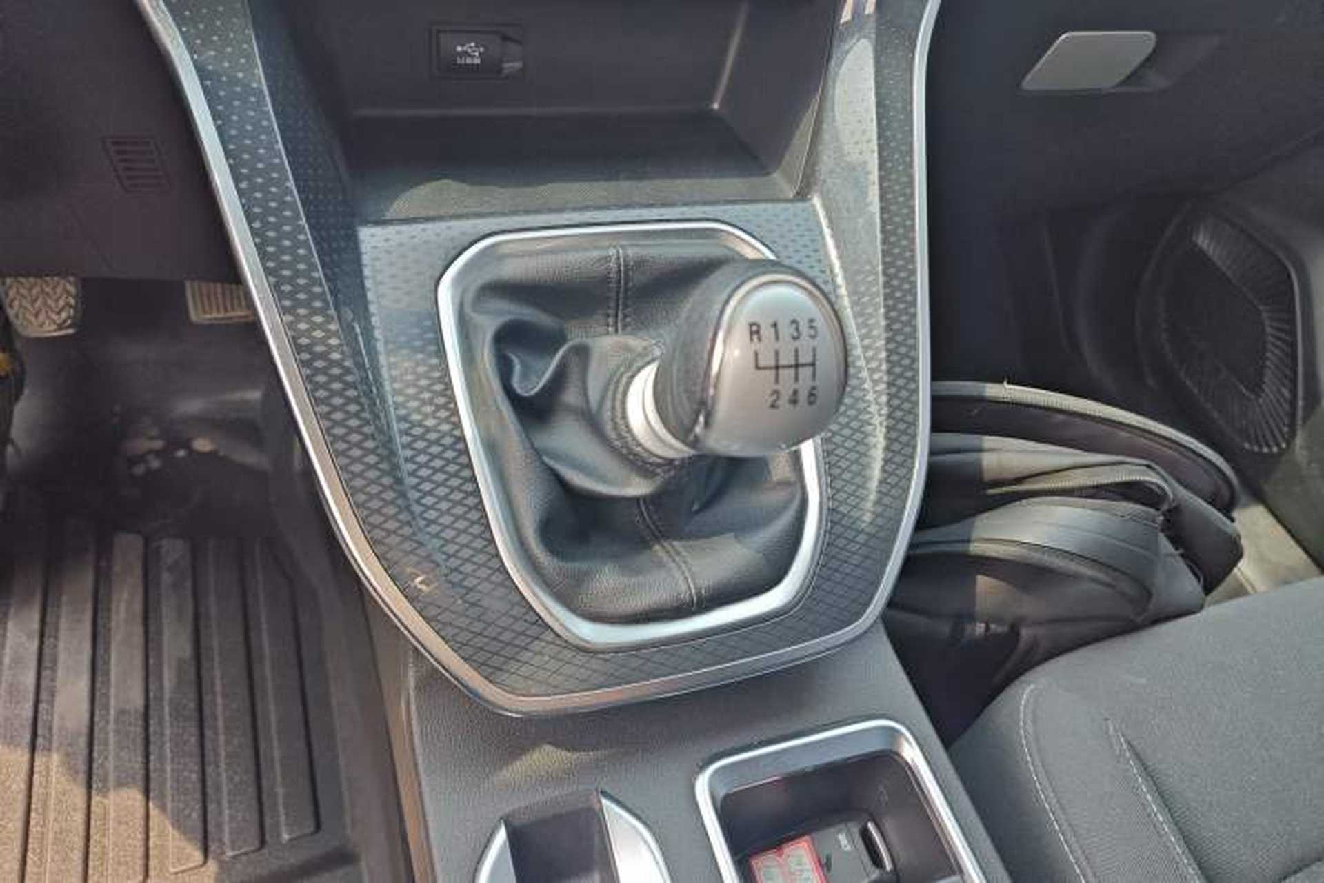 Used Haval M6 2021 PLUS 1.5T Manual Elite Smart Connectivity Model Gear Lever