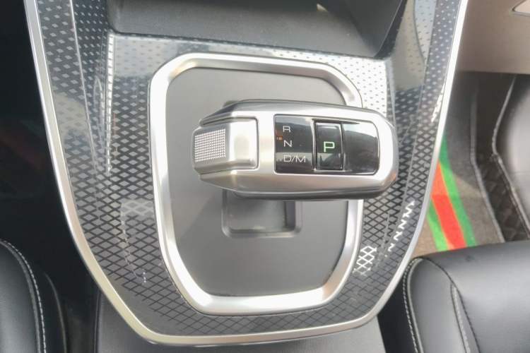 Used Haval M6 2021 PLUS 1.5T DCT Luxury Smart Connectivity Model Gear Lever