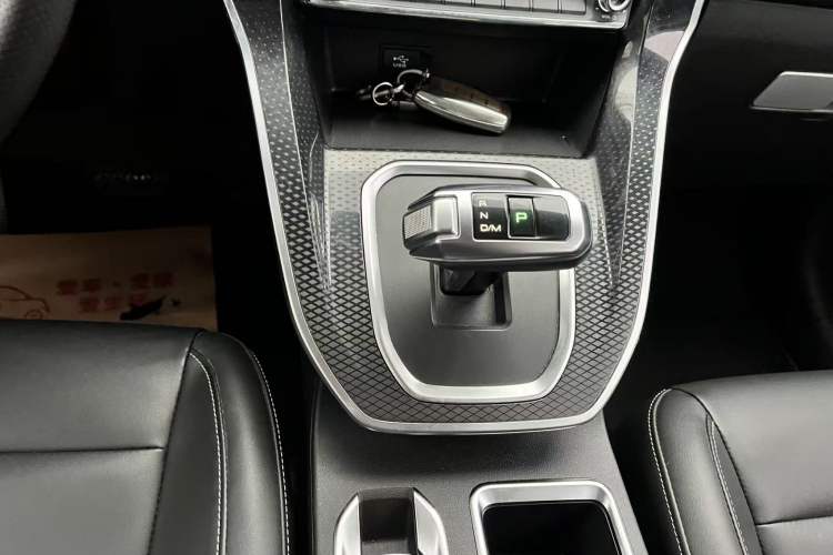 Used Haval M6 2021 PLUS 1.5T DCT Luxury Smart Connectivity Model Gear Lever
