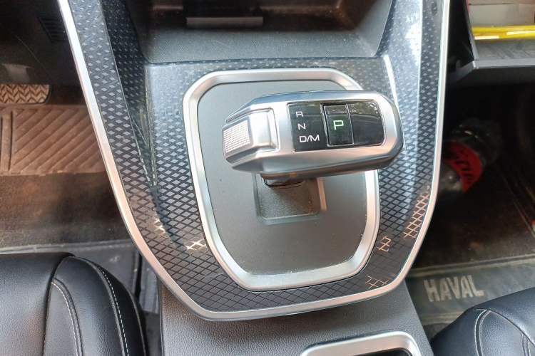 Used Haval M6 2021 PLUS 1.5T DCT Luxury Smart Connectivity Model Gear Lever