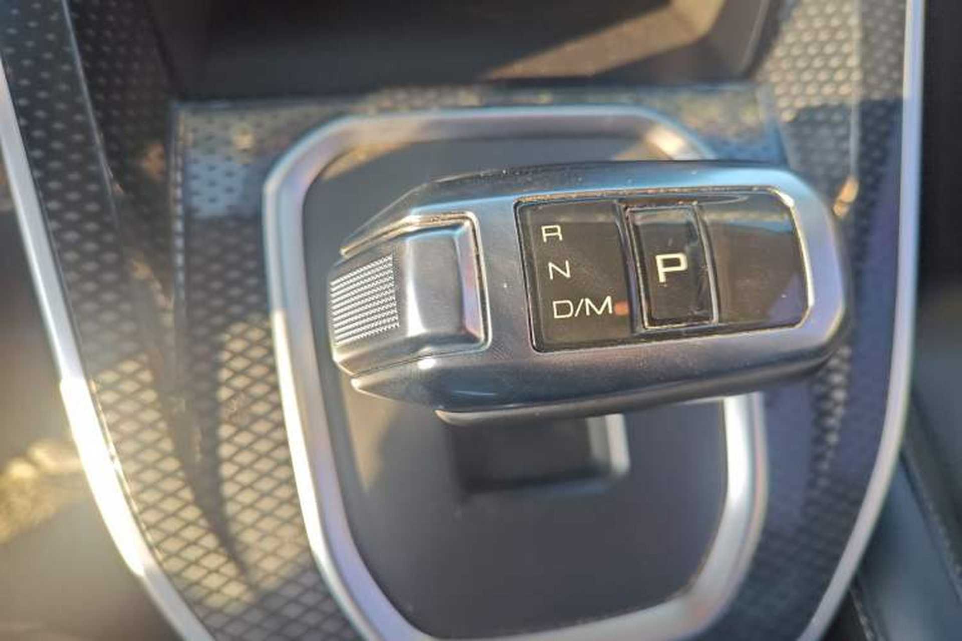 Used Haval M6 2021 PLUS 1.5T DCT Luxury Smart Connectivity Model Gear Lever