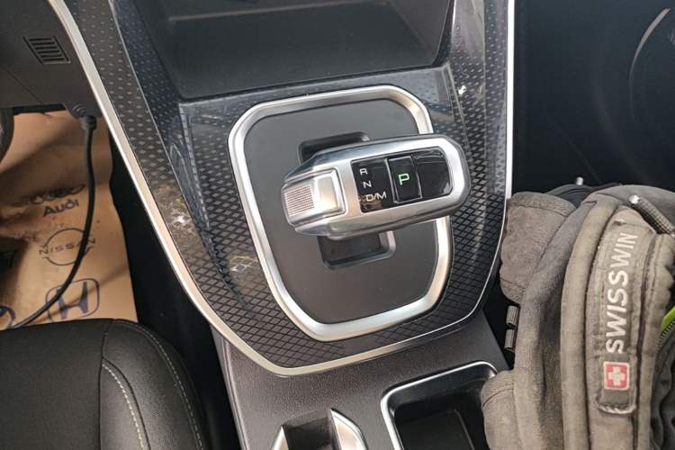 Used Haval M6 2021 PLUS 1.5T DCT Elite Smart Connectivity Model Gear Lever
