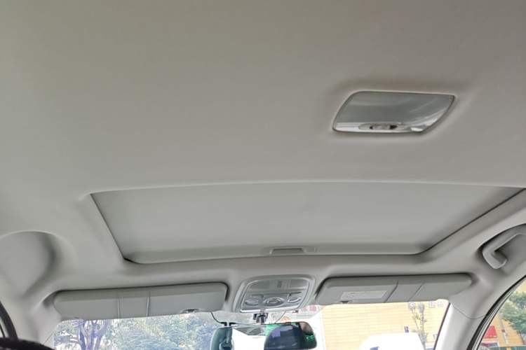 Used Haval M6 2021 PLUS 1.5T Manual Luxury Smart Connectivity Model Headliner