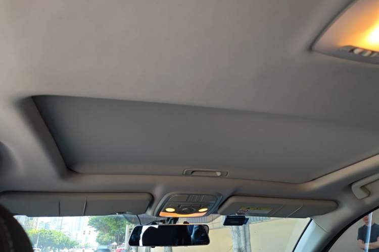 Used Haval M6 2021 PLUS 1.5T DCT Luxury Smart Connectivity Model Headliner