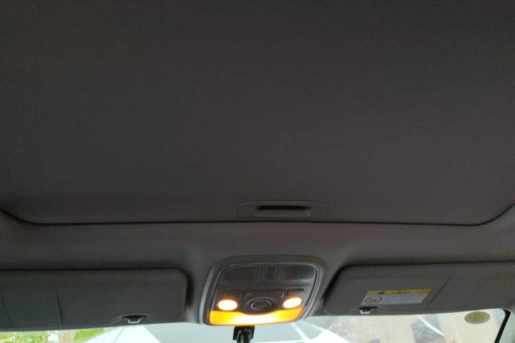 Used Haval M6 2021 PLUS 1.5T DCT Luxury Smart Connectivity Model Headliner