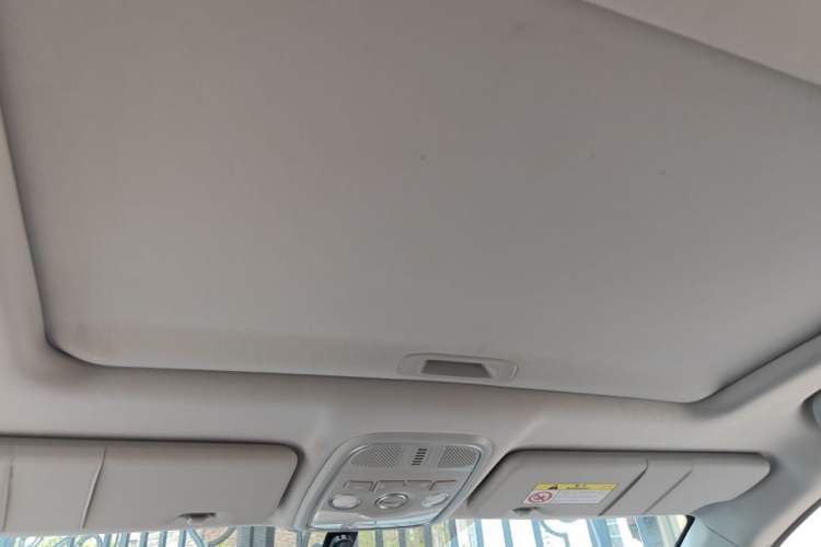 Used Haval M6 2021 PLUS 1.5T DCT Comfort Edition Headliner