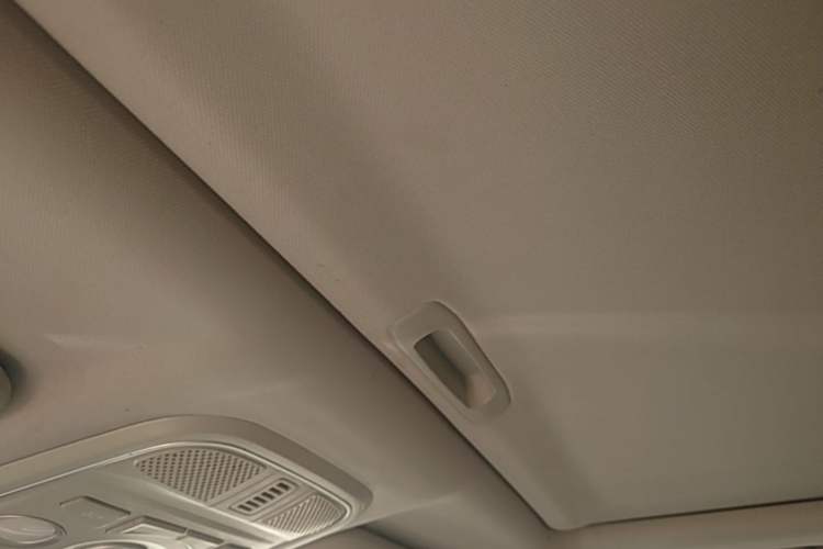 Used Haval M6 2021 PLUS 1.5T DCT Luxury Smart Connectivity Model Headliner