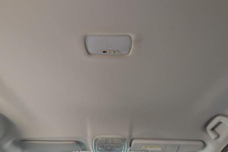 Used Haval M6 2021 PLUS 1.5T Manual Elite Smart Connectivity Model Headliner