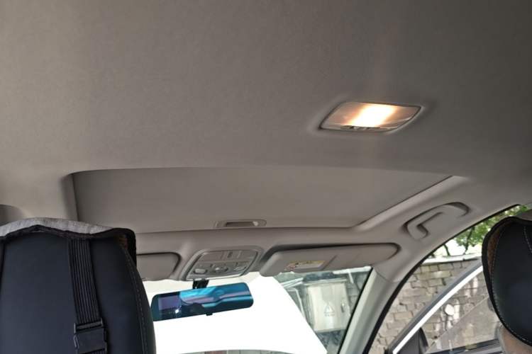 Used Haval M6 2021 PLUS 1.5T DCT Comfort Edition Headliner