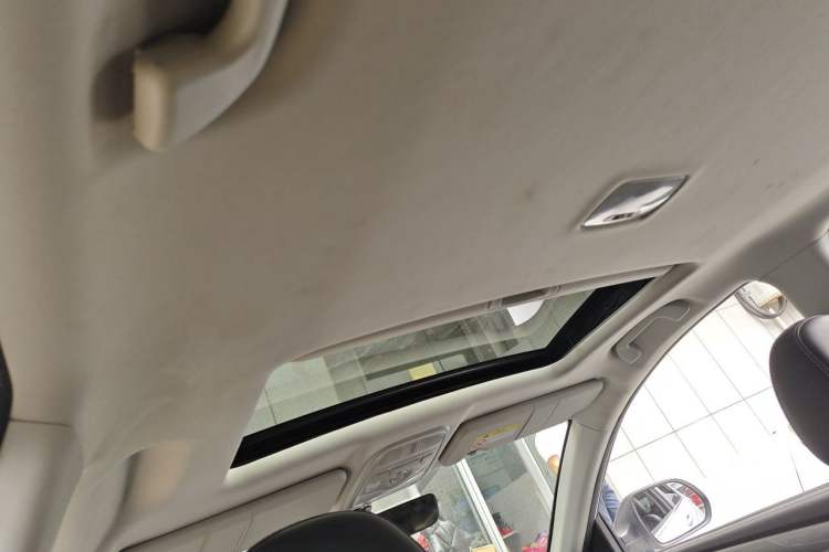 Used Haval M6 2021 PLUS 1.5T DCT Comfort Edition Headliner