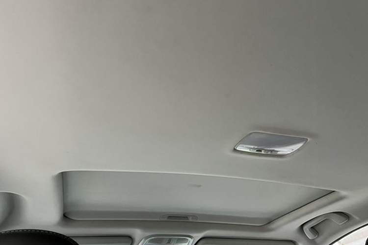Used Haval M6 2021 PLUS 1.5T DCT Luxury Smart Connectivity Model Headliner