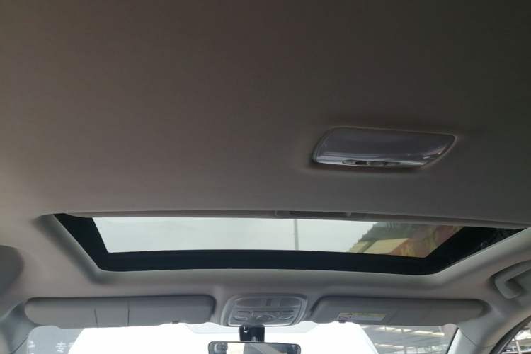 Used Haval M6 2021 PLUS 1.5T DCT Comfort Edition Headliner